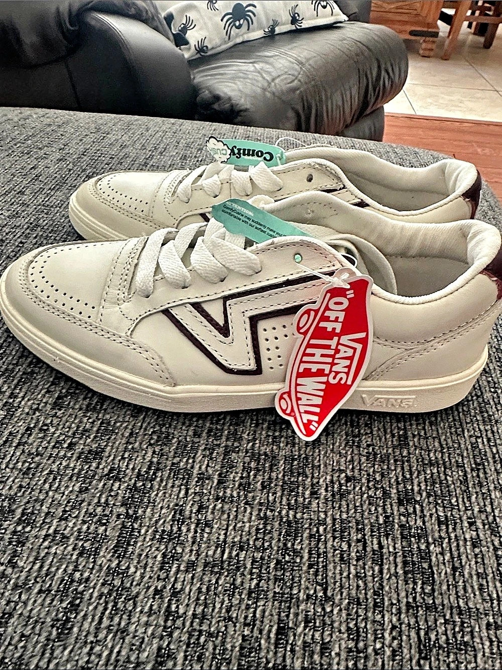 Vans ComfyCush Old Skool Sneakers in White & Purple US 6 NWT